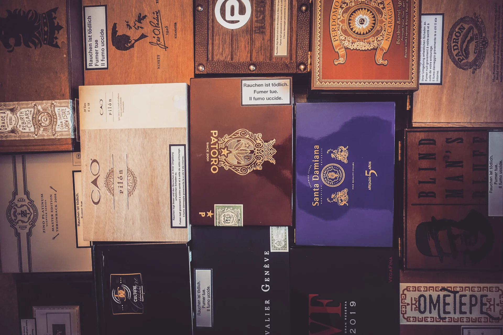 Zigarrenschätze im Humidor der Tempus Lounge